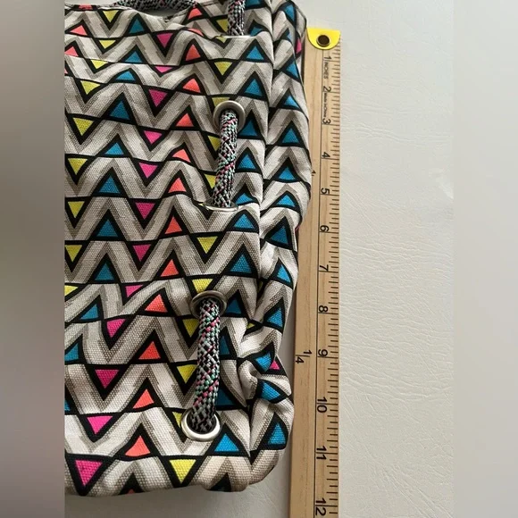 Kavu Neon Colorful Chevron Pattern Shoulder Bag - Multicolor - Picture 9 of 16